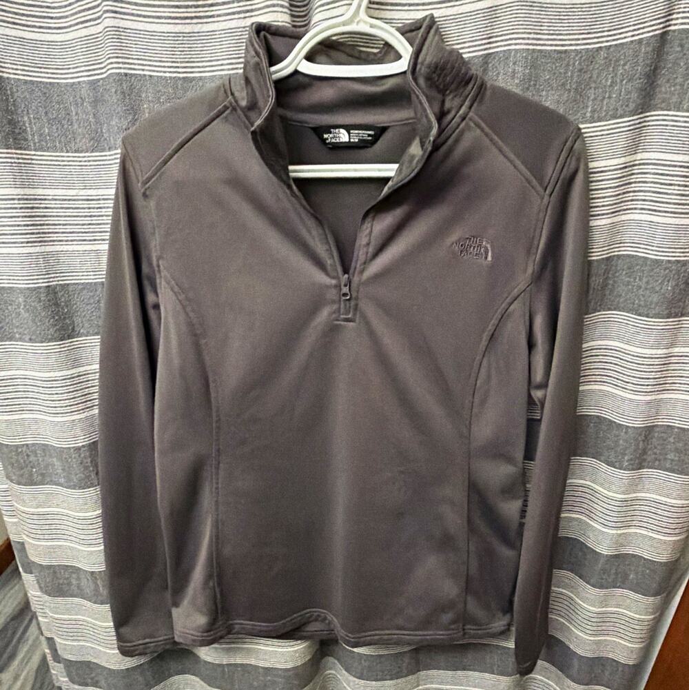 The North Face Women's Gray 1/4 Zip Lightweight Mock Neck Pullover Top M
